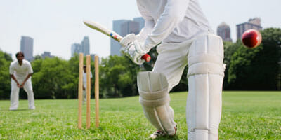 Fraud allegation leaves broker on a sticky wicket
