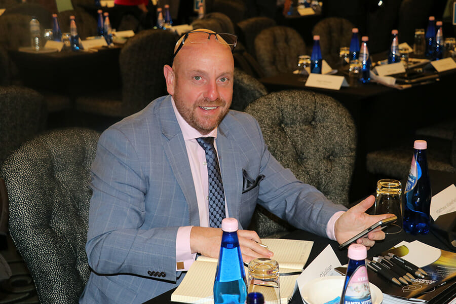 Self-licensing to stretch firms and regulator