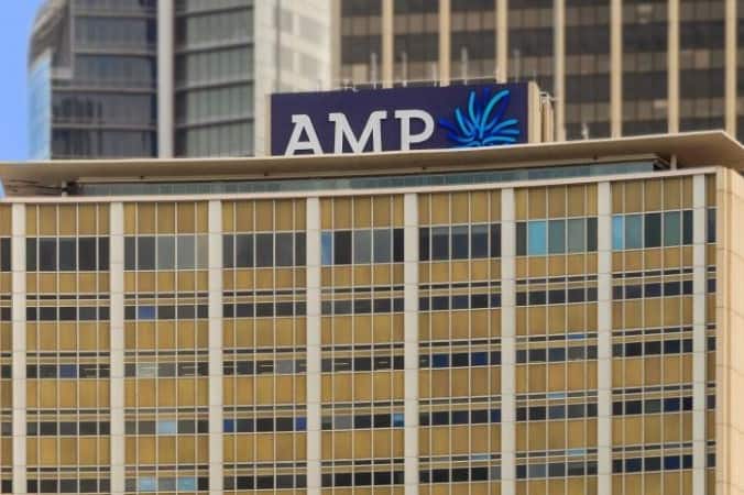 ‘Big 2’ wealth outflows continue