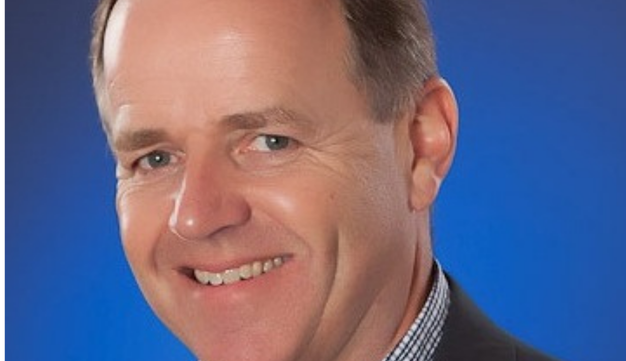 Big 5 licensees lead adviser number loss columns