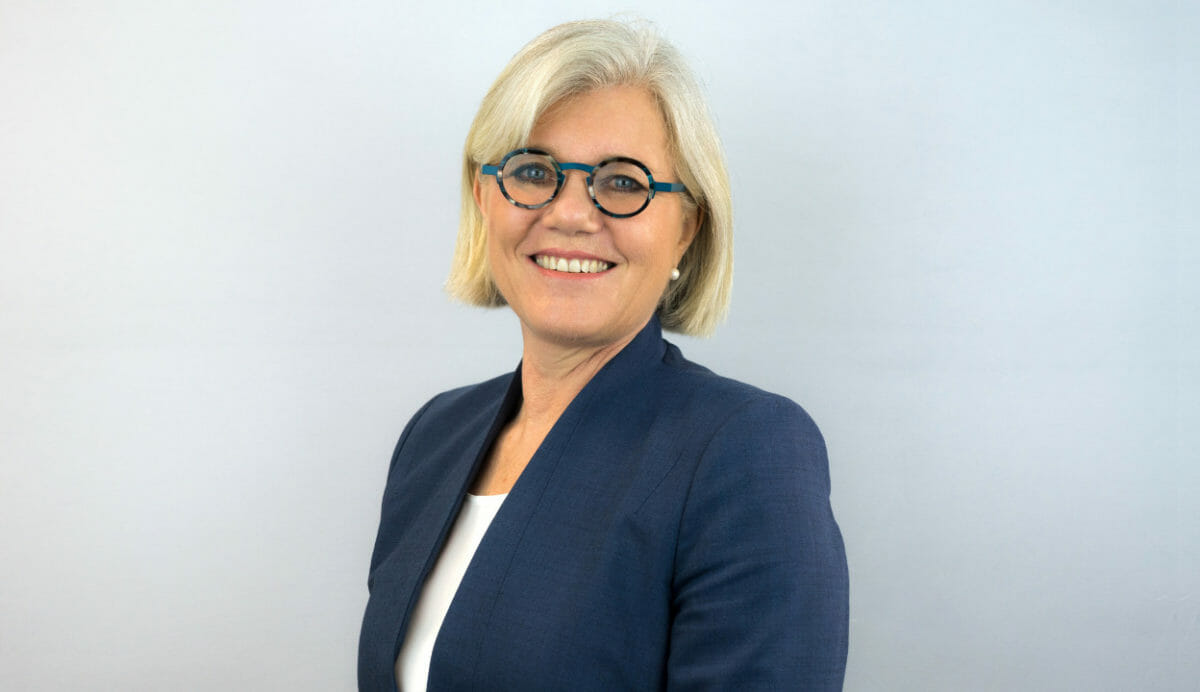 Product advisers ‘tying themselves in knots’ over regulation