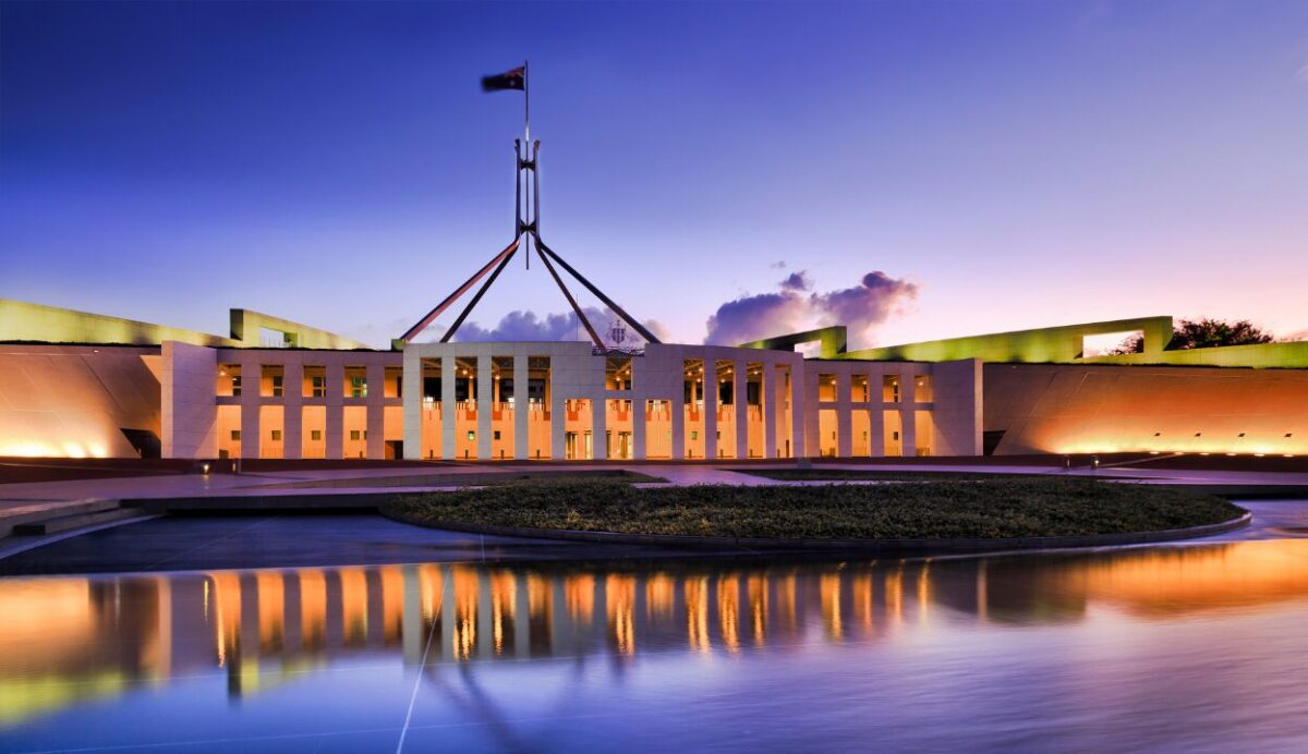 New federal government needs to act to cut red tape for financial advisers 