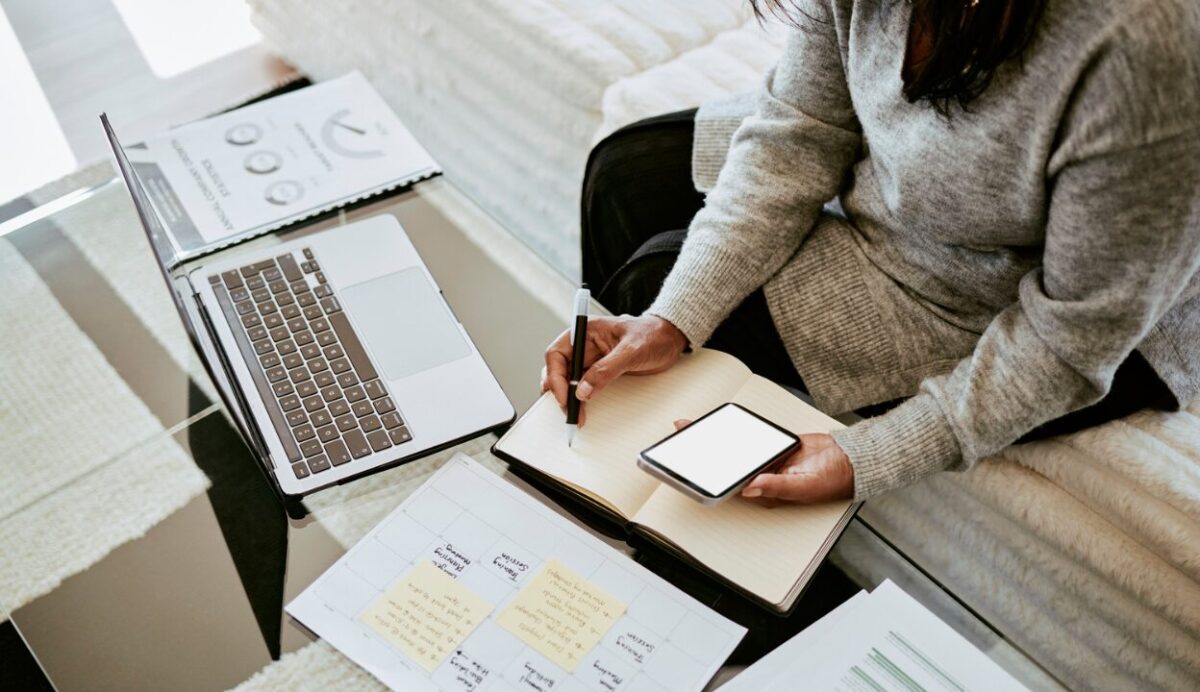 Advisers waste $66k a year doing their own admin
