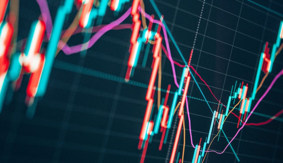 Fundie fee pressure hits private markets